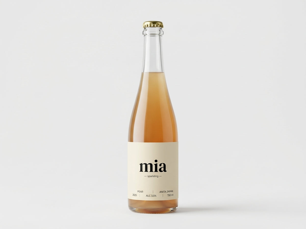 mia - sparkling - PEAR 2025